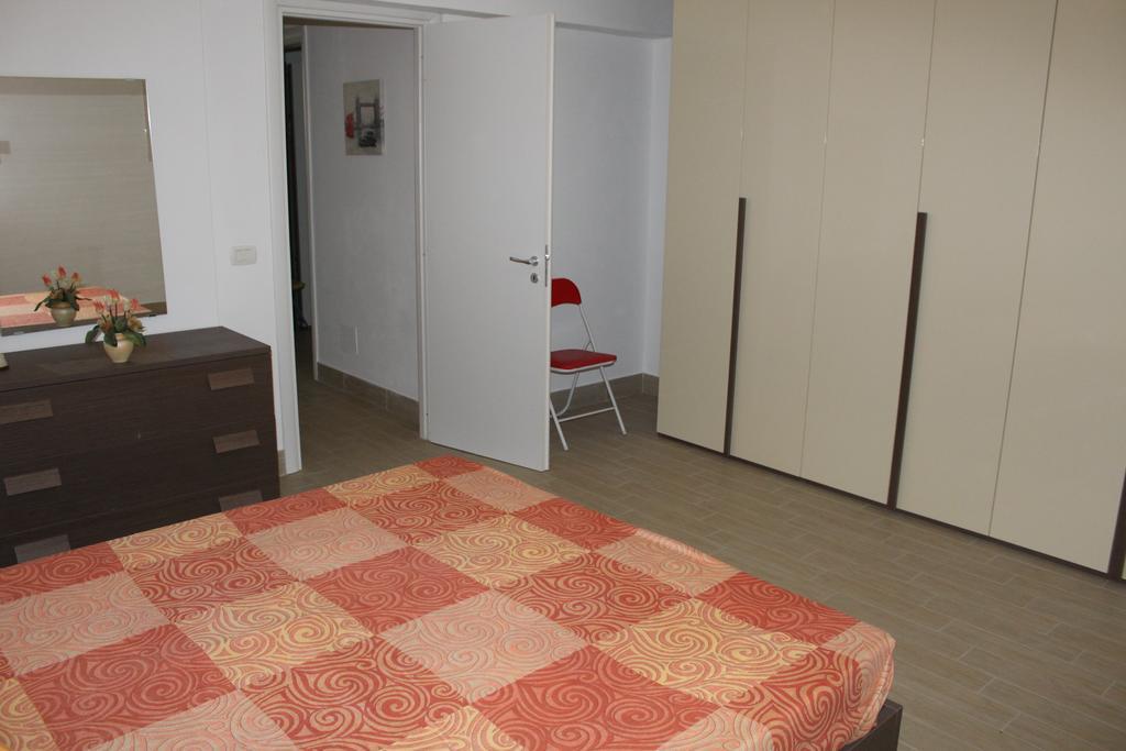 Casa Vacanze Roccella Beach Campofelice Di Roccella Extérieur photo